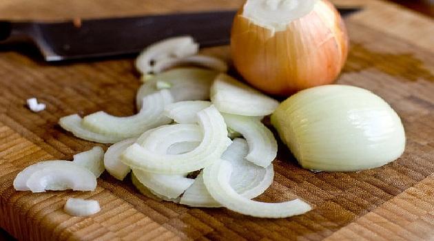 Tác dụng của hành tây trong điều trị nám da